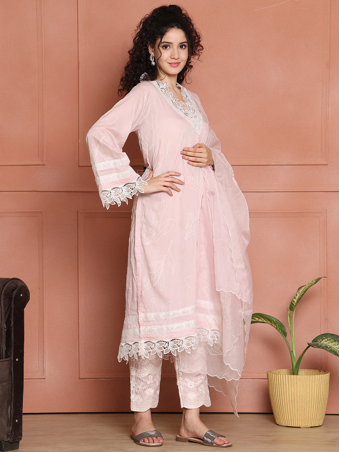 Nayra -Blush Pink Lacework Kurta Set with Organza Dupatta