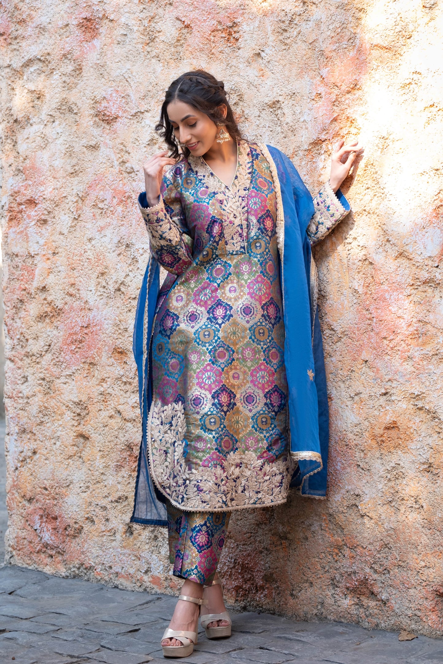 Rajwada - Multicolored Jamdani Kurta and Pants with dupatta
